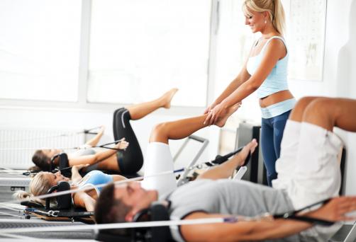 Exercícios Corretivos aplicados ao Pilates